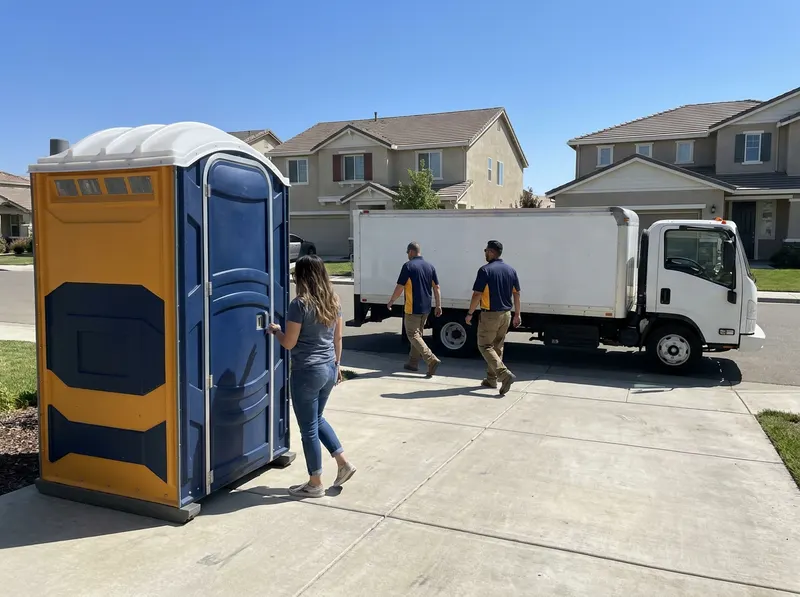 Deluxe Flushing Restroom Rental in Tracy, CA
